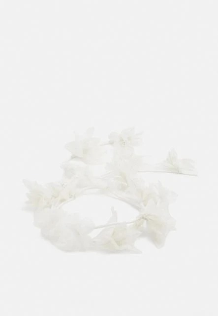 679e1530-13f6-44a9-a10d-d213e04caad3