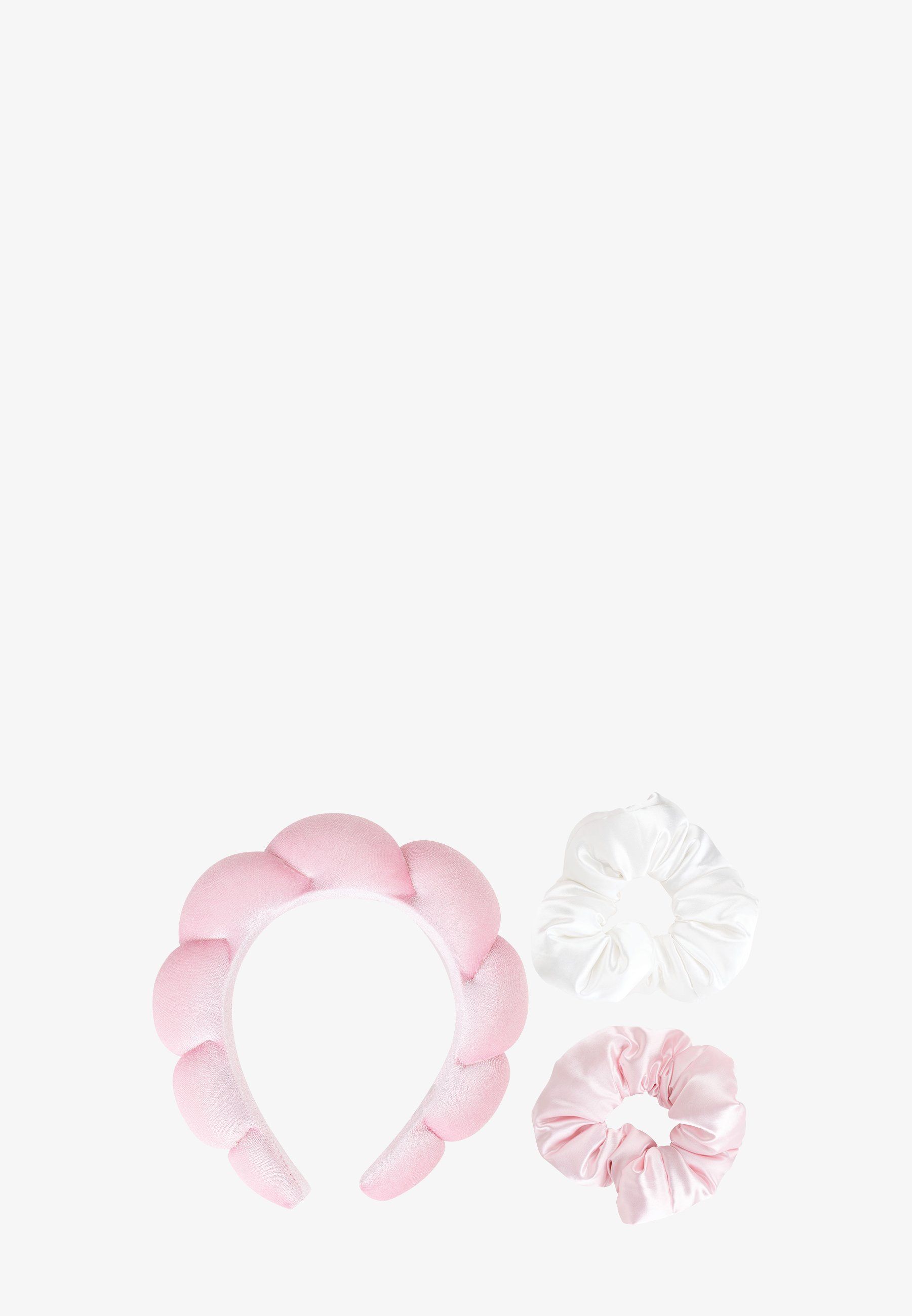 5b0f0b6d-726d-4046-b572-50b428bd50ca